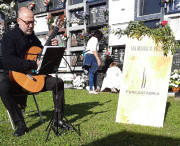 `Una melod&iacute;a al recuerdo` llevar&aacute; m&uacute;sica a seis cementerios de Torrelavega el 1 de noviembre