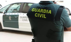 Una narcolancha colisiona con una embarcaci&oacute;n durante un intercambio de tripulaci&oacute;n en el Guadalquivir