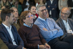 Una treintena de ayuntamientos del PP remiten al Senado sus iniciativas rechazando la amnist&iacute;a