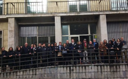 Unos 50 abogados de oficio se concentran para exigir la "dignificación" del turno