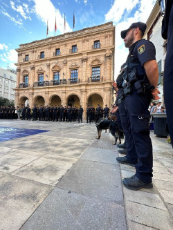 Unos 70 agentes de la Polic&iacute;a Nacional participan en la seguridad de cada etapa de `La Vuelta`