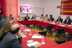 Urrutia dice que con Ley de Simplificación la Administración será "facilitadora de las empresas" y "generará confianza"