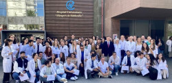 Valdecilla celebra la despedida de los 102 residentes que acaban su formación especializada