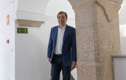 Vara  dejar&aacute; el liderazgo del PSOE de Extremadura en oto&ntilde;o