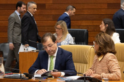 Vara no tendr&iacute;a "problema" en plantear un acuerdo de gobernabilidad al PP, al que dice que "o gobierna o deja gobernar"
