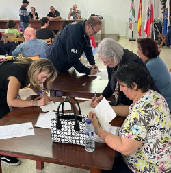 Vecinos de San Román piden al Ayuntamiento que construya una nueva biblioteca