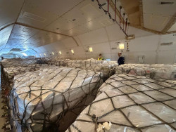 Venezuela recibe 65 toneladas de suministros m&eacute;dicos de EEUU