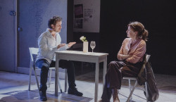 Victoria Szpunberg (Premio de Literatura Dramática): "Es condición sine qua non de los jóvenes vivir con precariedad"