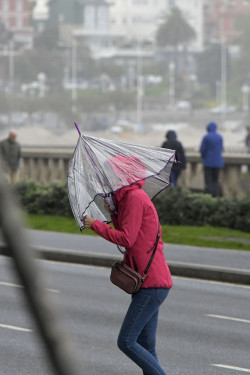 Viento, nieve, lluvias y oleaje activan ma&ntilde;ana los avisos en 14 CC.AA del norte, centro y este peninsular
