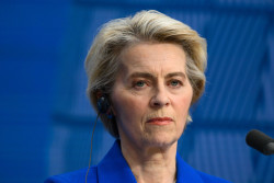 Von der Leyen cree que "ya es hora" de que la UE asuma su seguridad y defensa en sus "propias manos"