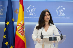 Vox anima al PP a "centrarse un poco" porque no hay elecciones convocadas y S&aacute;nchez no va a irse "por su propio pie"
