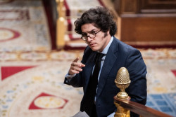 Vox pide quitar el voto por correo a los electores del exterior ante el "golpe de estado" de las nacionalizaciones