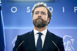 Vox quiere revisar el pacto con el PP en Castilla y Le&oacute;n pero no romperlo