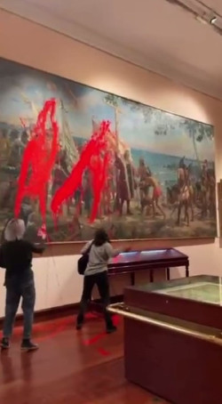 Vox se querella contra Futuro Vegetal por los daños causados en el cuadro `Primer homenaje a Colón` del Museo Naval