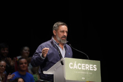 Vox urge al PP a decidir ya el candidato para sustituir a Maz&oacute;n, tras su primera reuni&oacute;n