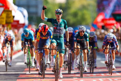 Wout van Aert suma su tercera victoria en La Vuelta