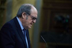 Y ahora el  Defensor del Pueblo con que hay que "mejorar y reforzar" las medidas contra los incendios y no denuncia la dejadez y abandono del gobierno de S&aacute;nchez