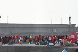Ya hay en Espa&ntilde;a m&aacute;s de 15.000 inmigrantes menores  solos  con residencia y siguen creciendo  m&aacute;s de  33% en dos a&ntilde;os