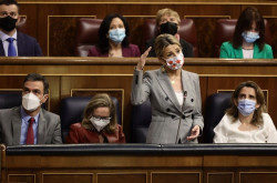 Yolanda D&iacute;az trasmite "todo el apoyo" a S&aacute;nchez ante el env&iacute;o de armas tras las cr&iacute;ticas de Belarra y Podemos