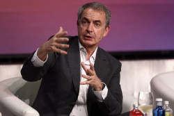 Zapatero alerta de una "peligrosa" pendiente en el incremento del gasto en defensa
