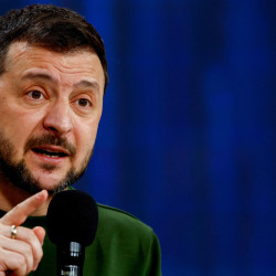 Zelenski anuncia otro paquete de sanciones contra la `flota en la sombra` de Rusia