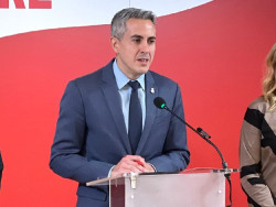 Zuloaga asegura que el Gobierno ha reducido las ayudas de investigación del Idival un 18%