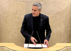 Zuloaga denuncia los "continuos e injustificados" retrasos en el inicio de las obras de la protonterapia en Valdecilla