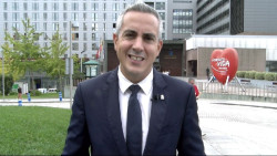 Zuloaga destaca que la llegada de un exoesqueleto sitúa a Valecilla como "referente" en lesiones neurológicas