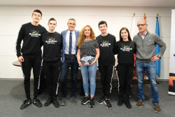 Zuloaga felicita a los patinadores del Alexmar por su triunfo en el Campeonato de Europa junior